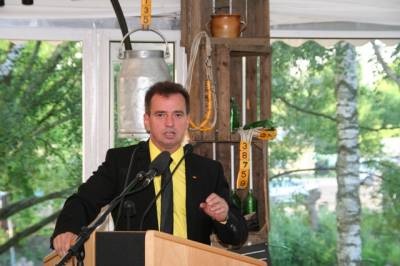 1. Kremmener Spargelgespräch mit E. Diepgen, Regierender Bürgermeister a.D. in Kremmen am 22.05.2014 - 